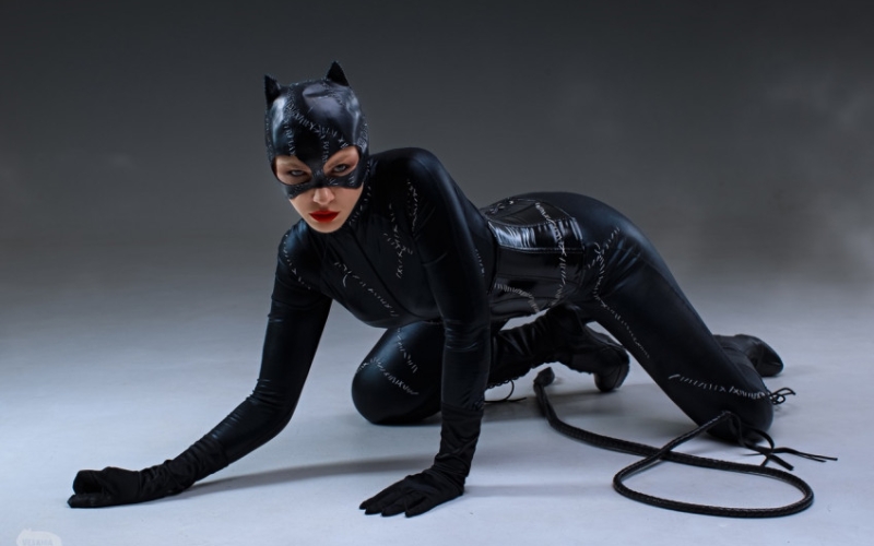 Косплеер показала горячую Женщину-кошку из фильма «Бэтмен возвращается»