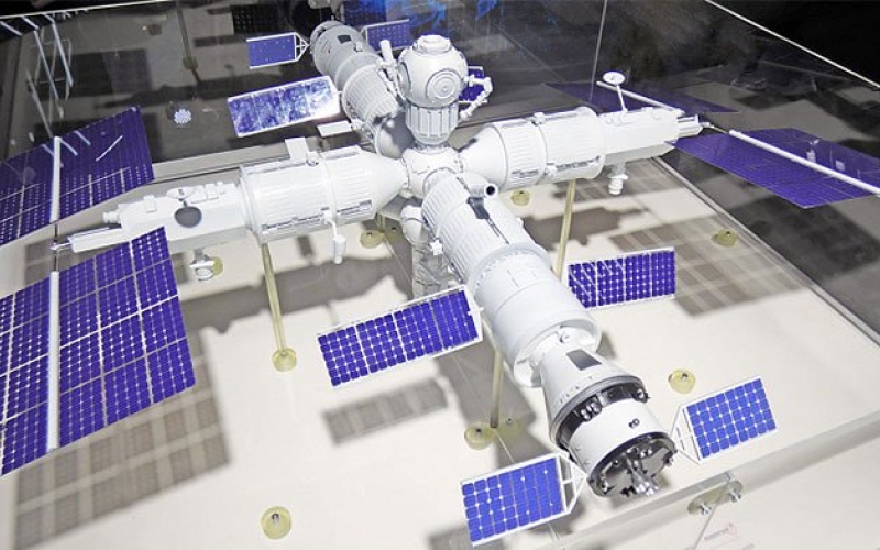 Россия начнет сборку своей орбитальной станции в 2027 году 