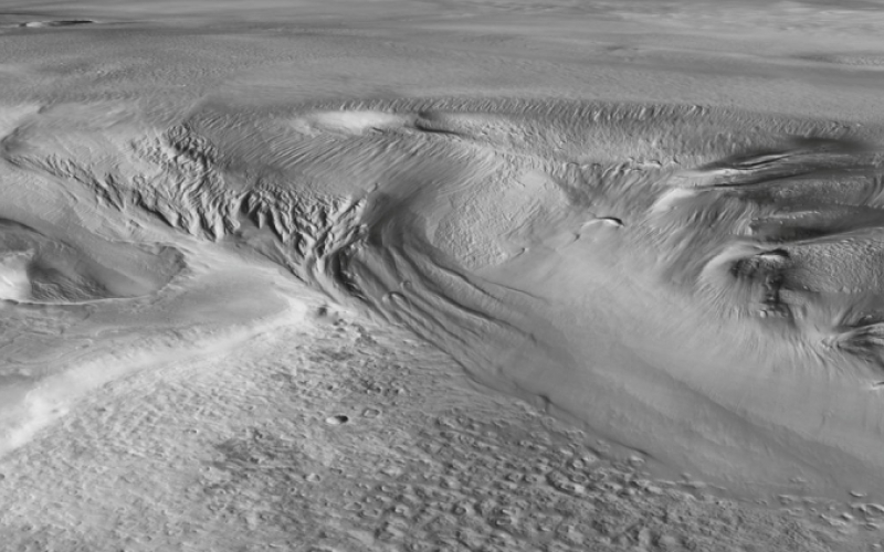 На экваторе Марса нашли огромные залежи льда — воды хватит, чтобы покрыть планету слоем в 2 метра 